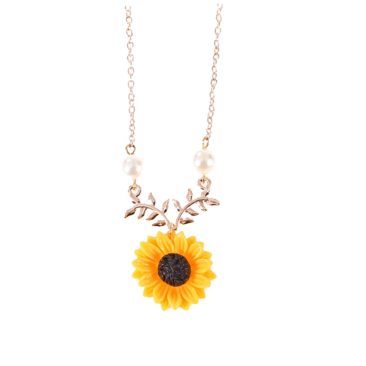 Mojoyce- Pearl Sun Flower Necklace