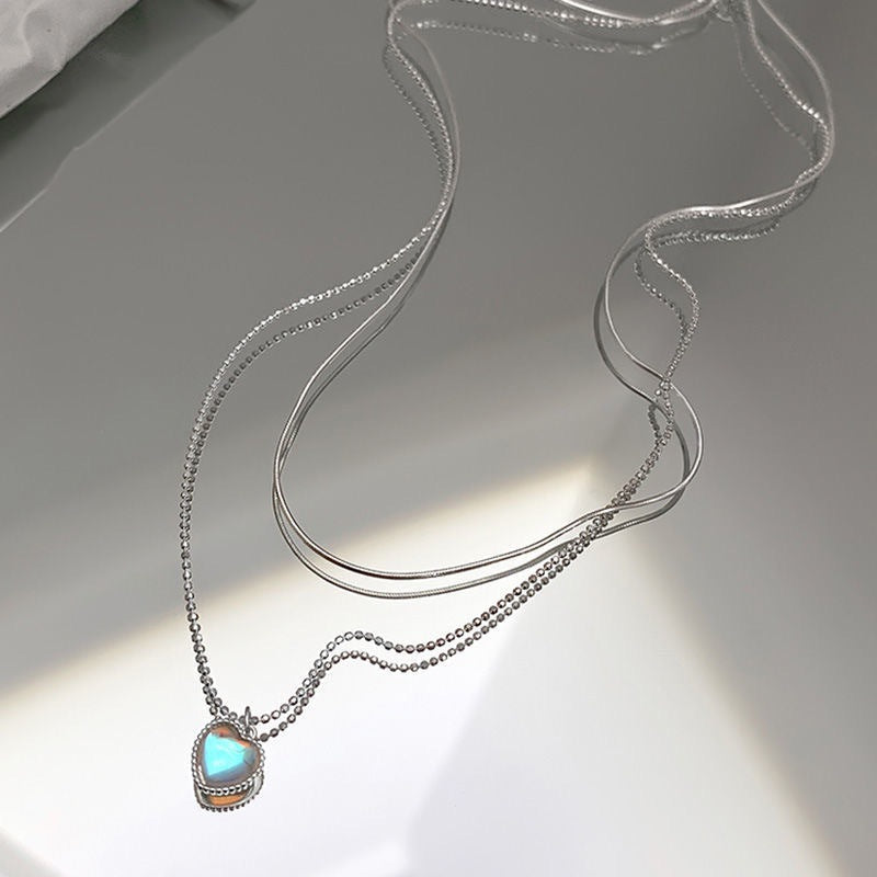 Mojoyce- Gradient Gem Heart Necklace