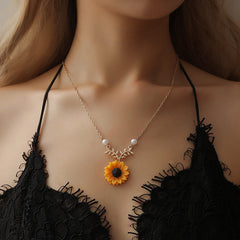 Mojoyce- Pearl Sun Flower Necklace