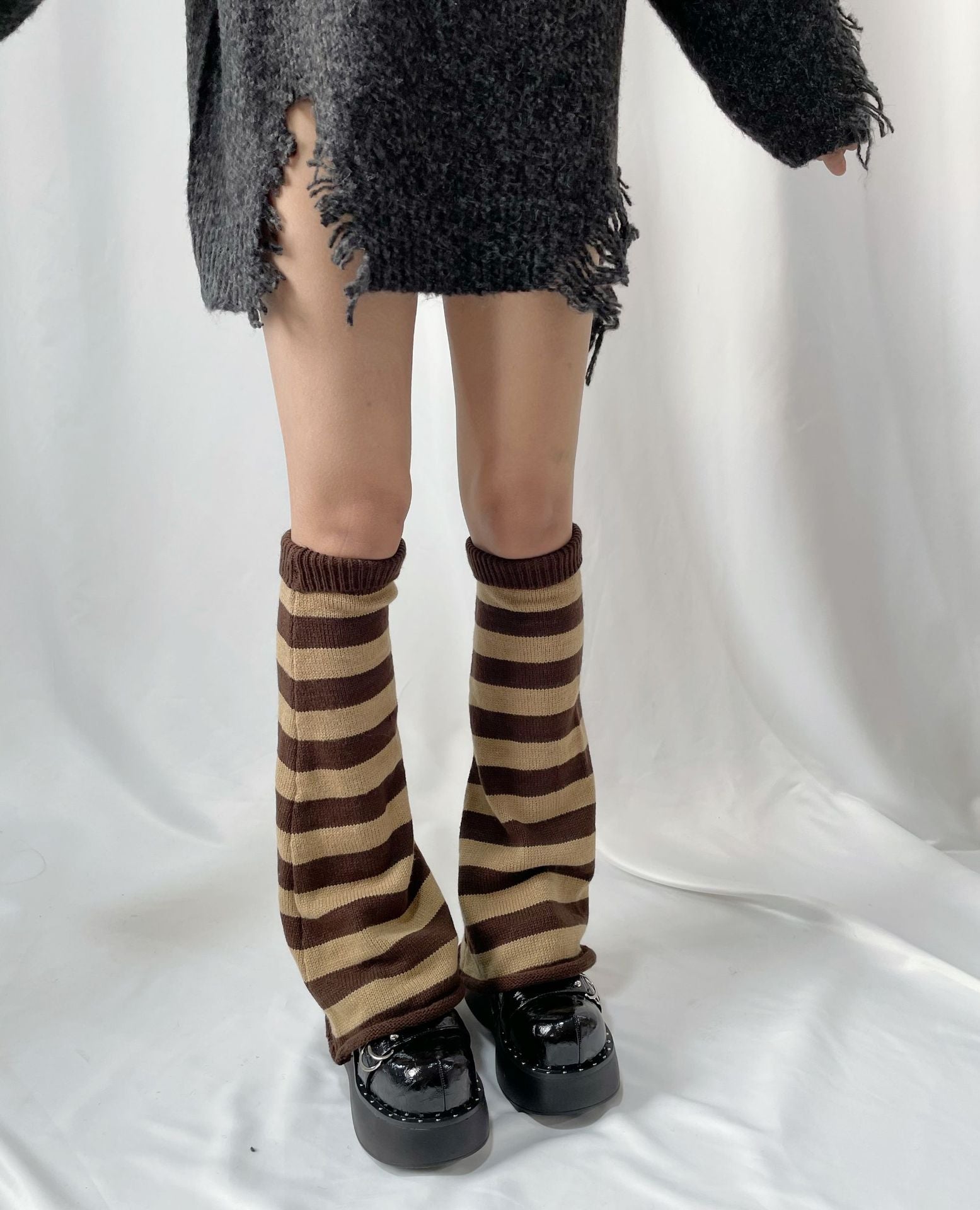 Mojoyce- Vintage Striped Leg Socks