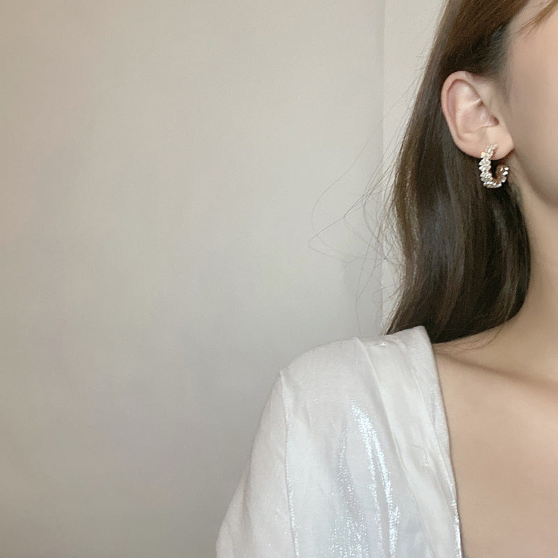 Mojoyce- Flower White Earrings