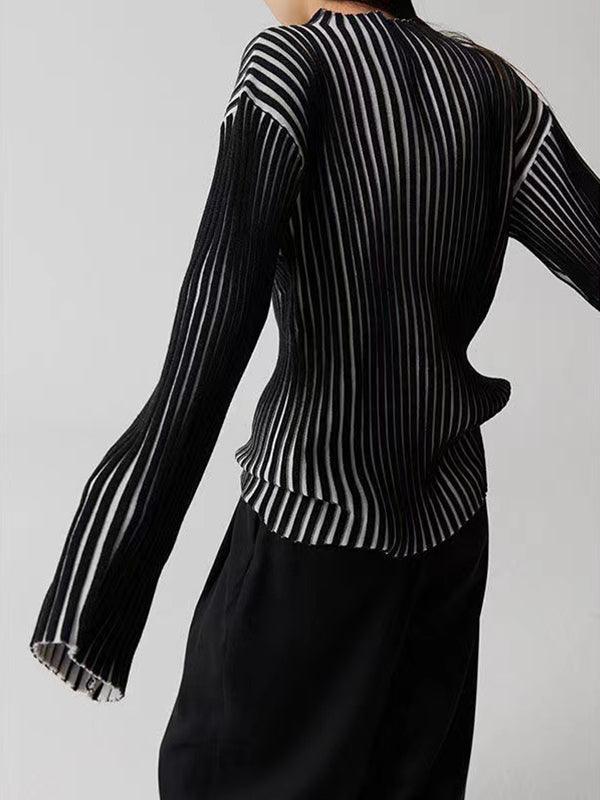 Mojoyce-Black and White Contrast Turtleneck Knit Sweater