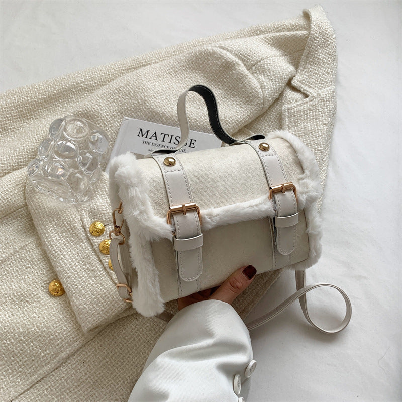 MOJOYCE-The Plushy Puff Shoulder Bag