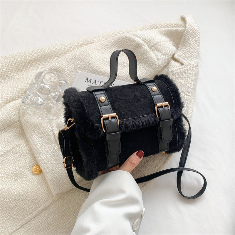 MOJOYCE-The Plushy Puff Shoulder Bag