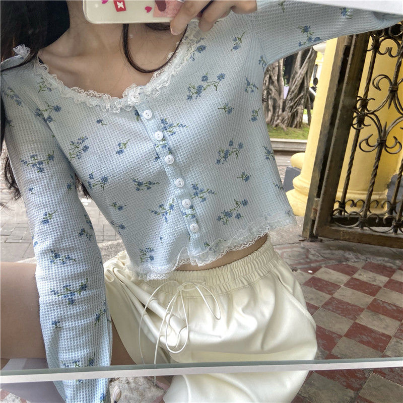 Mojoyce-A niche outfit for spring and autumn, Y2K outfit,Graduation gift,Lace Floral Long Sleeve Crop Top