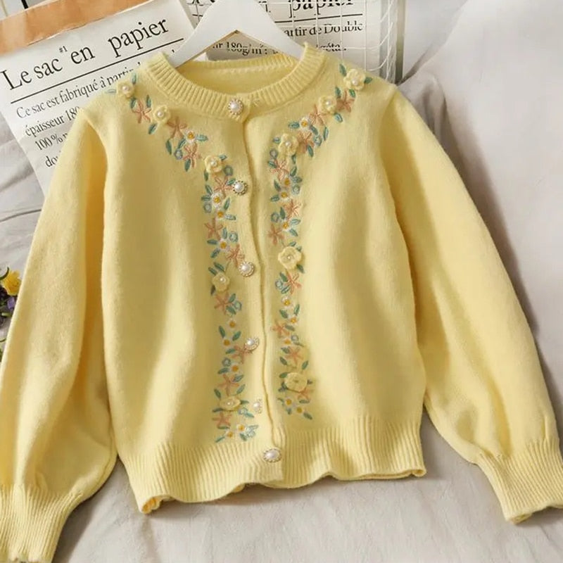 Mojoyce-A niche outfit for spring and autumn, Y2K outfit,Graduation gift,Vintage Flower Embroidery Warm Cardigan
