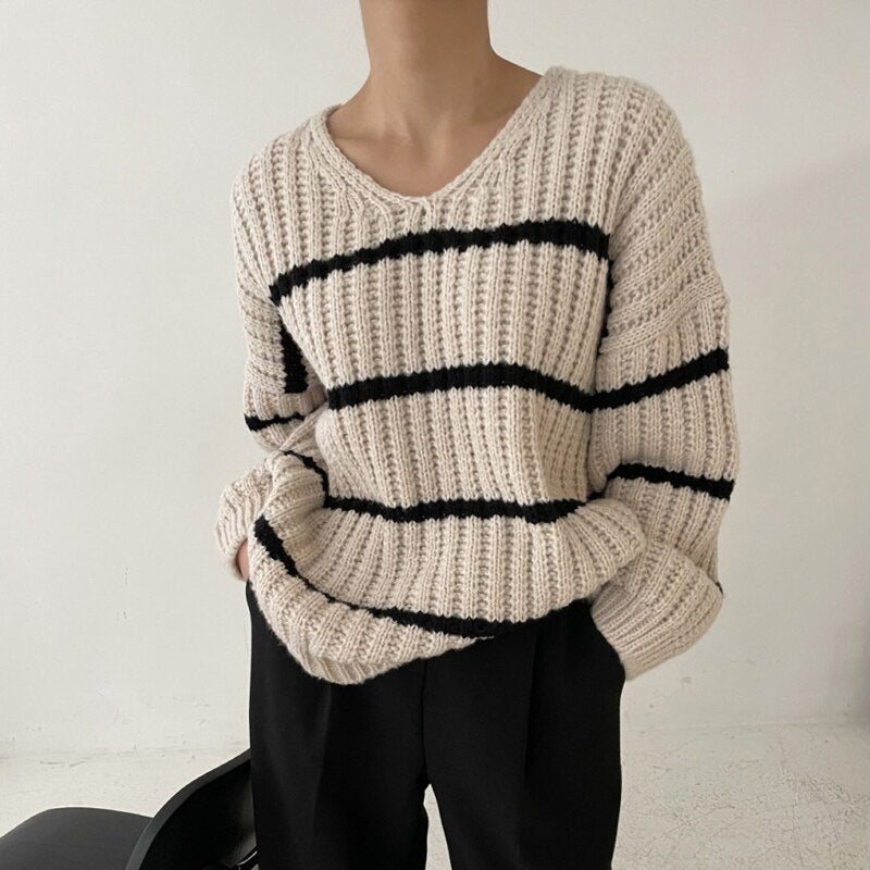 Mojoyce Sweater Women Winter Pullover Girls Sweater Oversize Knitting Tops Vintage Long Sleeve Fall Knitted Outerwear Warm Pull