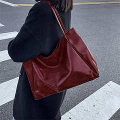 MOJOYCE-The Burgundy Bella Leather Shoulder Bag