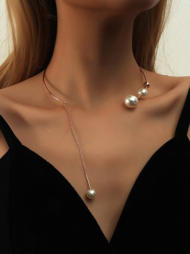 Women's necklace Chic & Modern Special Occasion Geometry Necklaces / Imitation Pearl / Fall / Winter / Spring / Summer