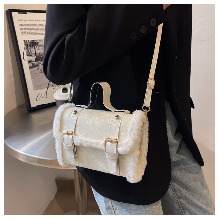 MOJOYCE-The Plushy Puff Shoulder Bag